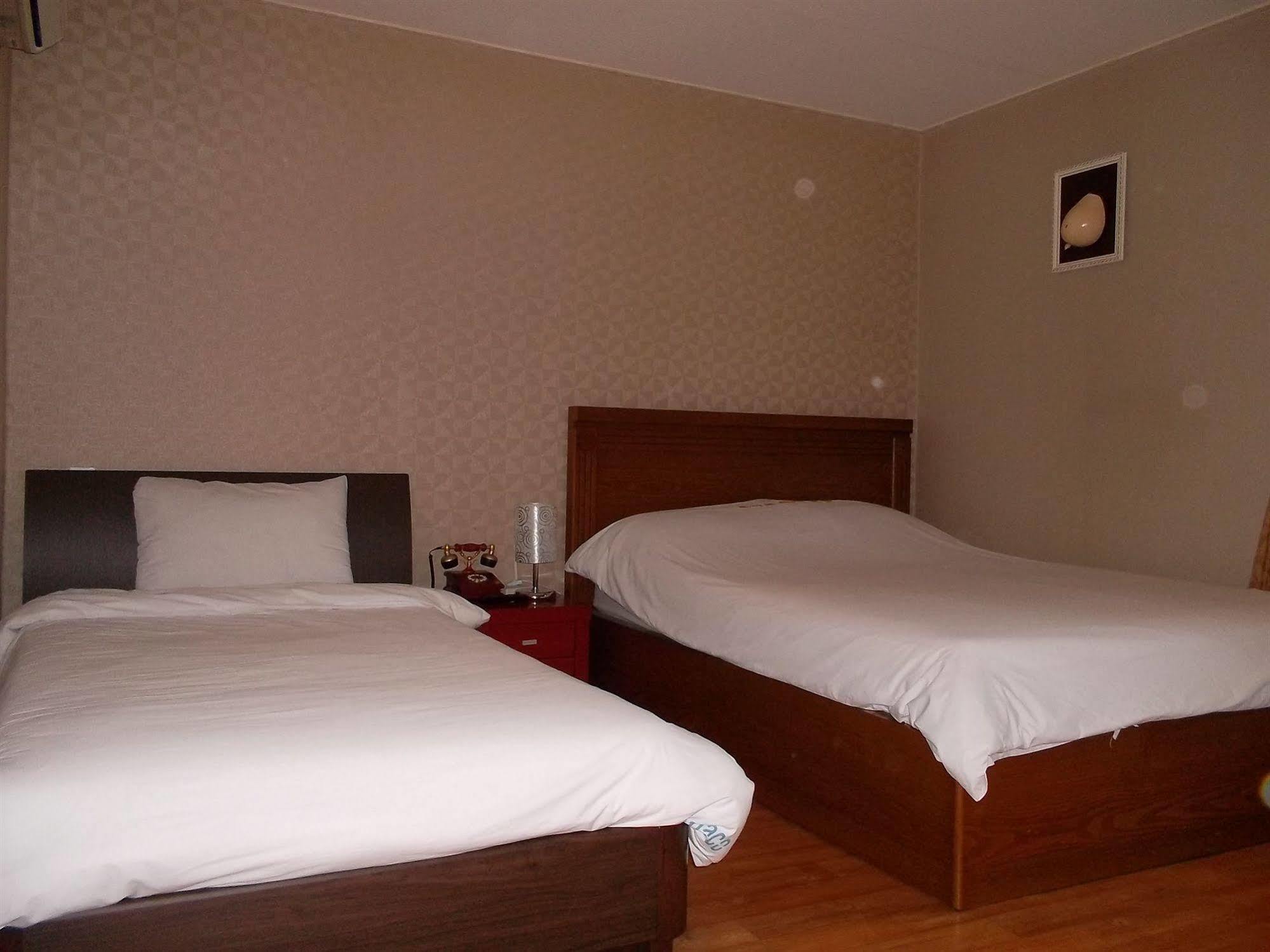 Monaco Hotel Jeju Esterno foto